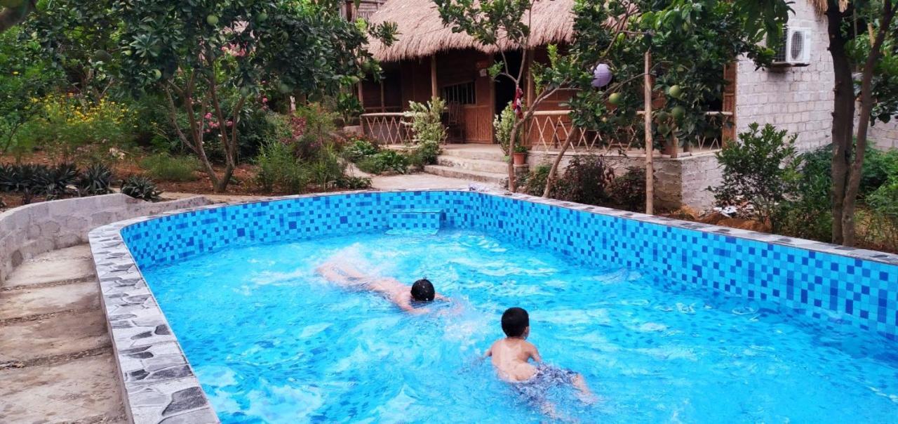 Family Homestay Ба Ви Екстериор снимка