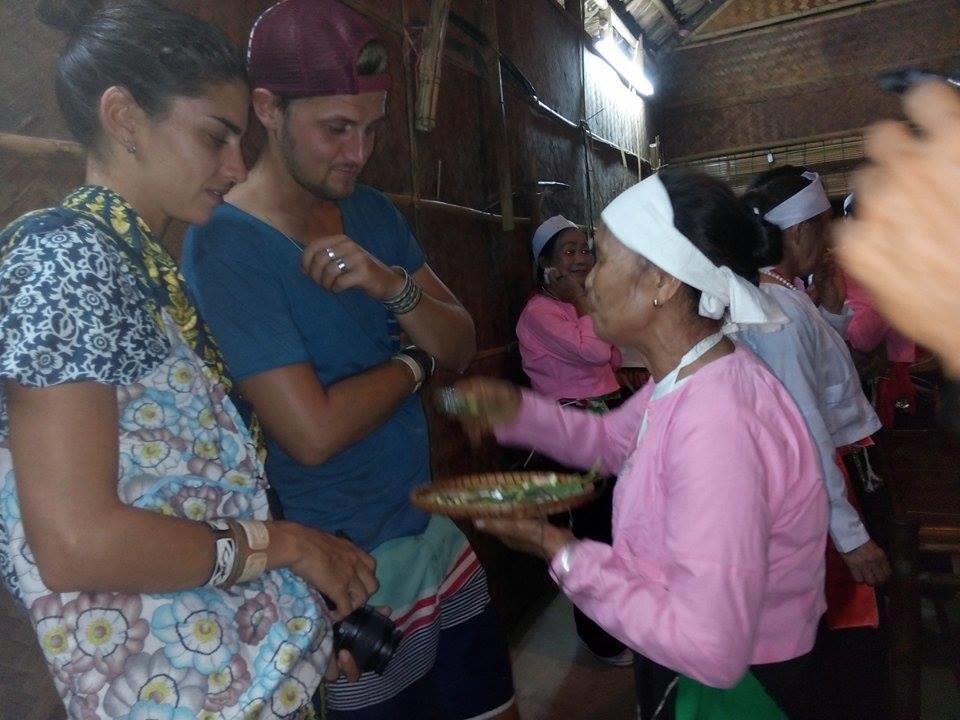 Family Homestay Ба Ви Екстериор снимка